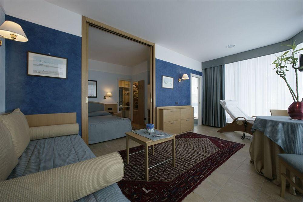 Universo Hotel 3*