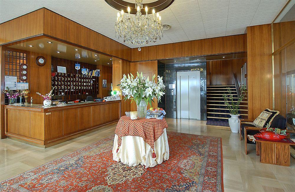 Hotel Universo 3*